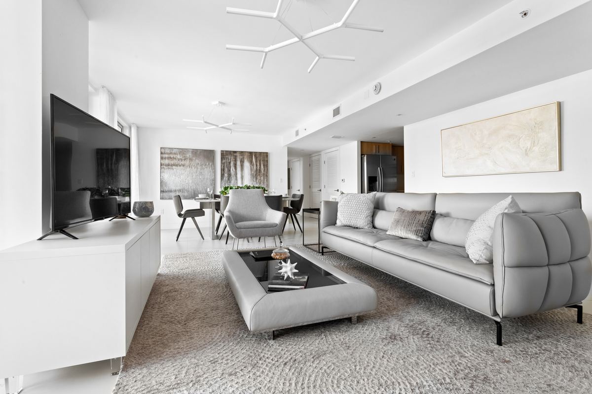 Bright living room at Bay Harbor One
